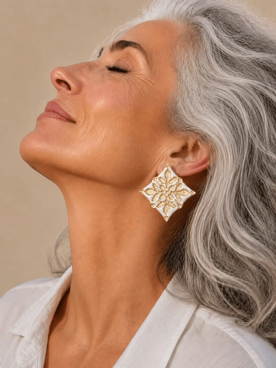 earrings banner